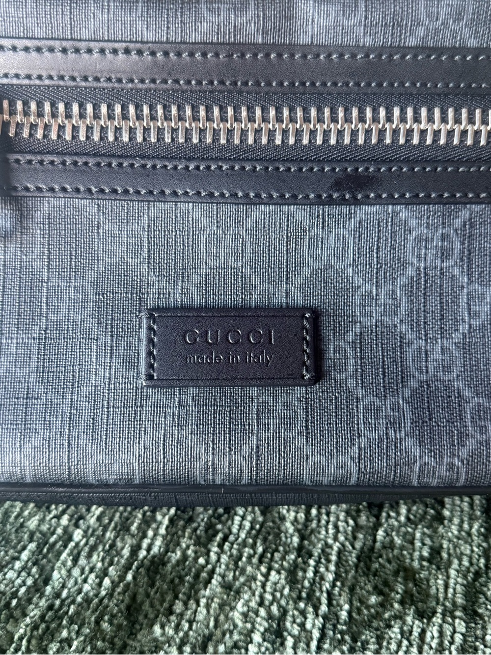 Mens Gucci Black and Gray GG Canvas Belt Bag with Silver Hardware - Picture 2 of 12